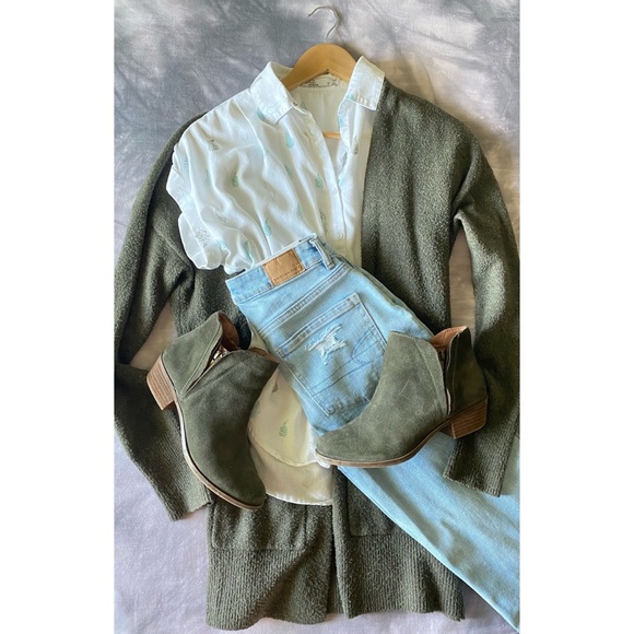 NWT AE Crossover Waist Mom Jeans 2 X-Long - Picture 7 of 10